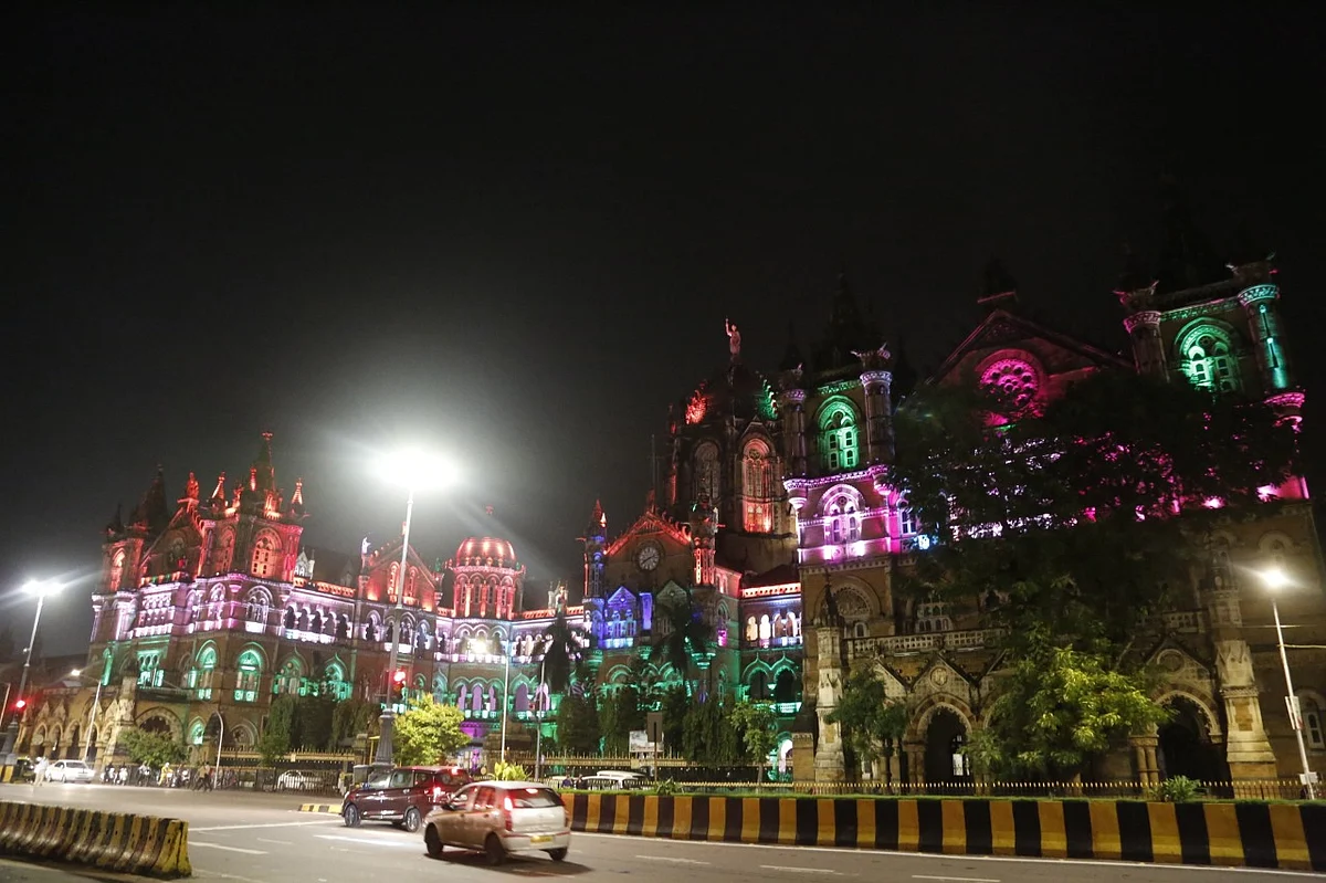 Independence Day 2020: Pictures of South Bombay in tricolors
