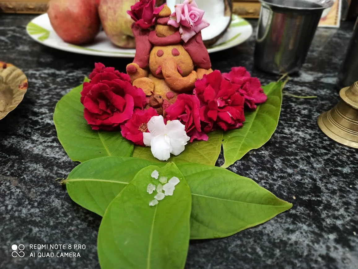 Turmeric tainted Ganesha prepared by 12-year-old Periyakaruppan