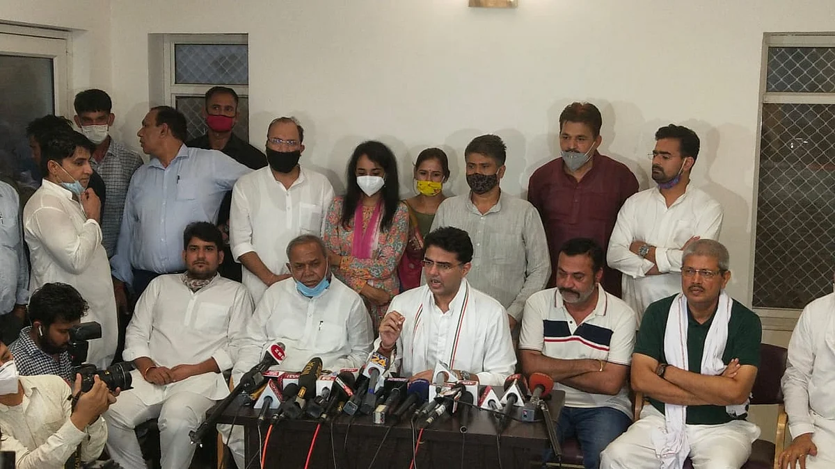 Rajasthan Political Crisis nears end as Pilot returns to Jaipur; Gehlot meets MLAs in Jaisalmer hotel