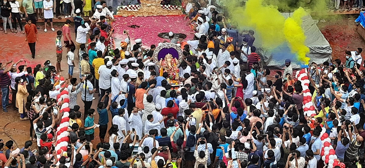 In pictures: Devotees bid adieu to Lord Ganesha at Lalbaugh's Ganesh Galli