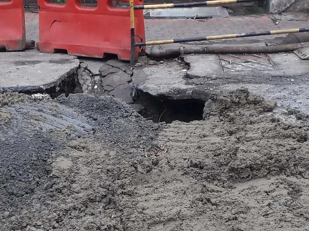 Watch: Pics and videos after road caved in Girgaon near Mumbai Metro 3 project work site