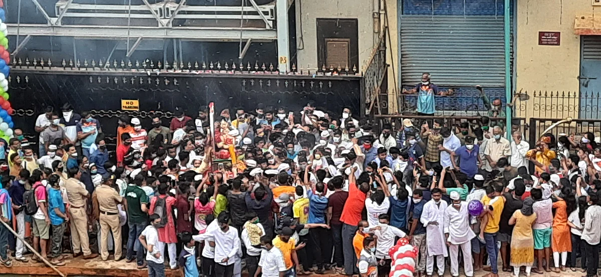In pictures: Devotees bid adieu to Lord Ganesha at Lalbaugh's Ganesh Galli