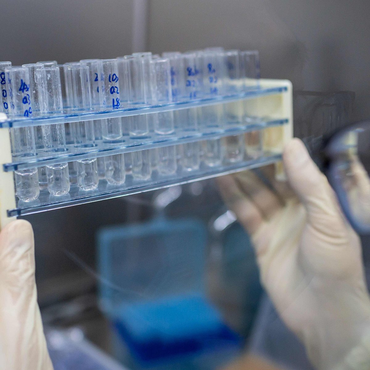 COVID-19 Vaccine Update: Centre says 'excellent safety' of ...