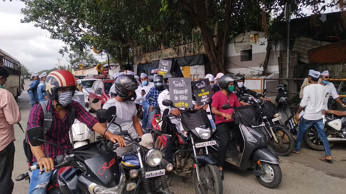 AAP Mumbai protests anti-farmer farm bills ; continues well attended 'bike rally' to Chaityabhoomi despite Police detention