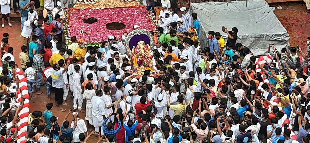 In pictures: Devotees bid adieu to Lord Ganesha at Lalbaugh's Ganesh Galli