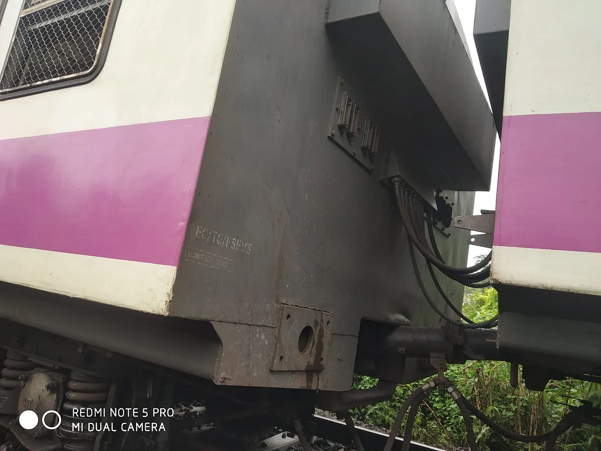 Mumbai: Local train derails near Atgaon station, no passenger hurt