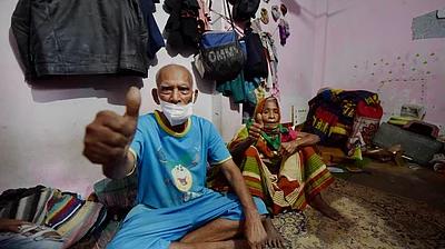 Let know the whole story of the new internet sensation, 'Baba Ka Dhaba'
