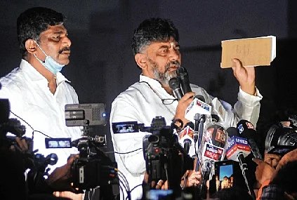 CBI raids Karnataka Congress chief