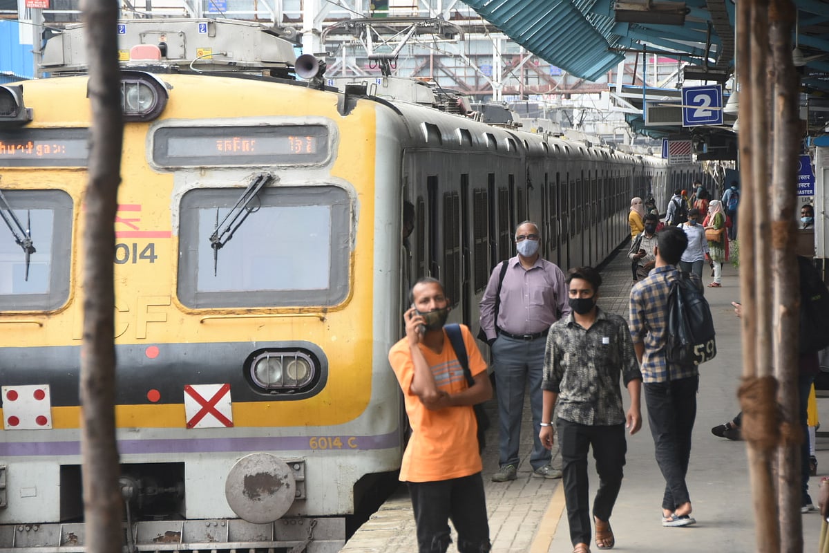 Mumbai: Central Railway's anti-tout seized 400 e-tickets worth Rs 6.43 lakh in December 2020 - Vimarsana News