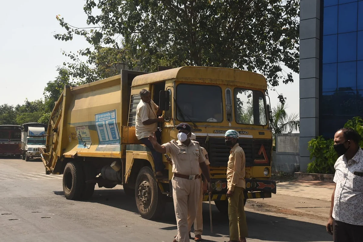 Mira Bhayandar: MBMC’s rickety garbage trucks on cop radar