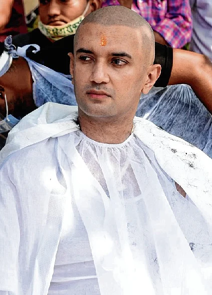 Bihar Assembly Election: At 10 kms, Nitish, Tejashwi poles aparts
