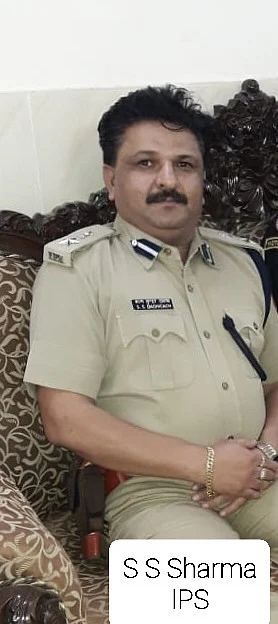 Mumbai crime watch: Fake IPS officer held for extorting Rs 18 lakh from Surat businessman