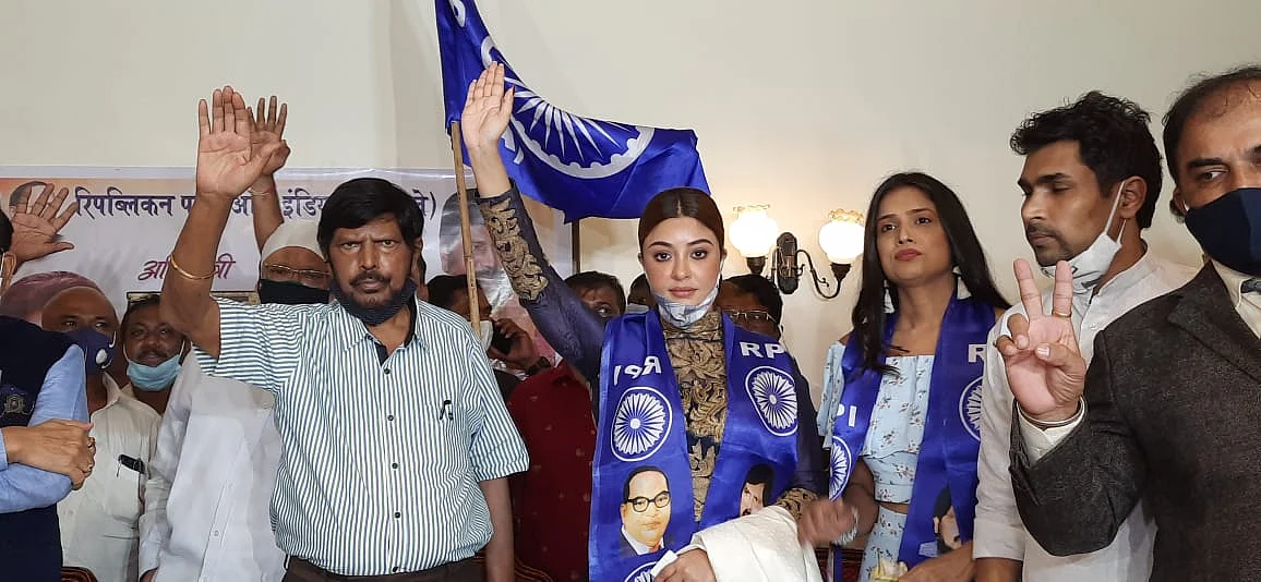 After accusing Anurag Kashyap of sexual assault, Payal Ghosh joins Republic Party of India (RPI)