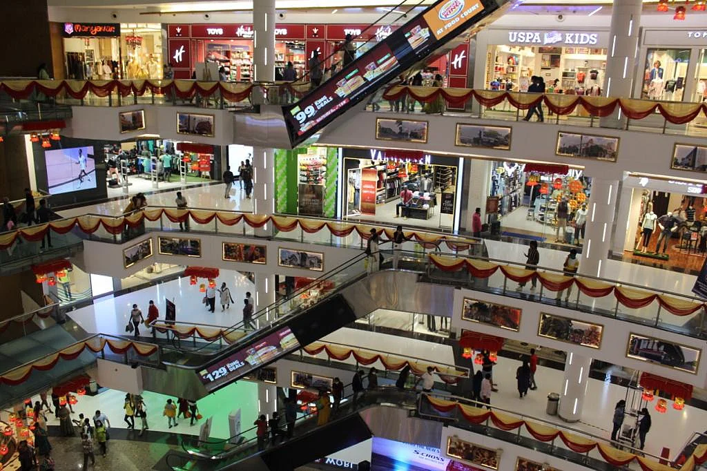 Festive cheer rings in moolah for Kolkata's Malls