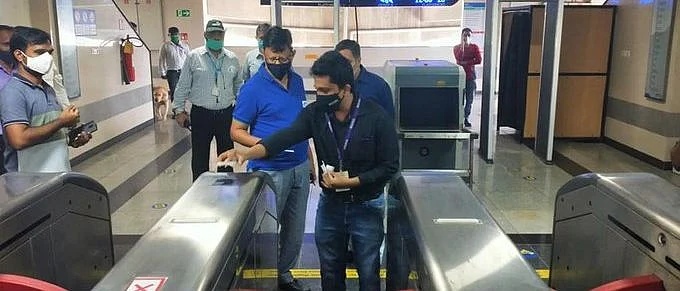 MMRDA has also installed QR Scanner for tickets.
