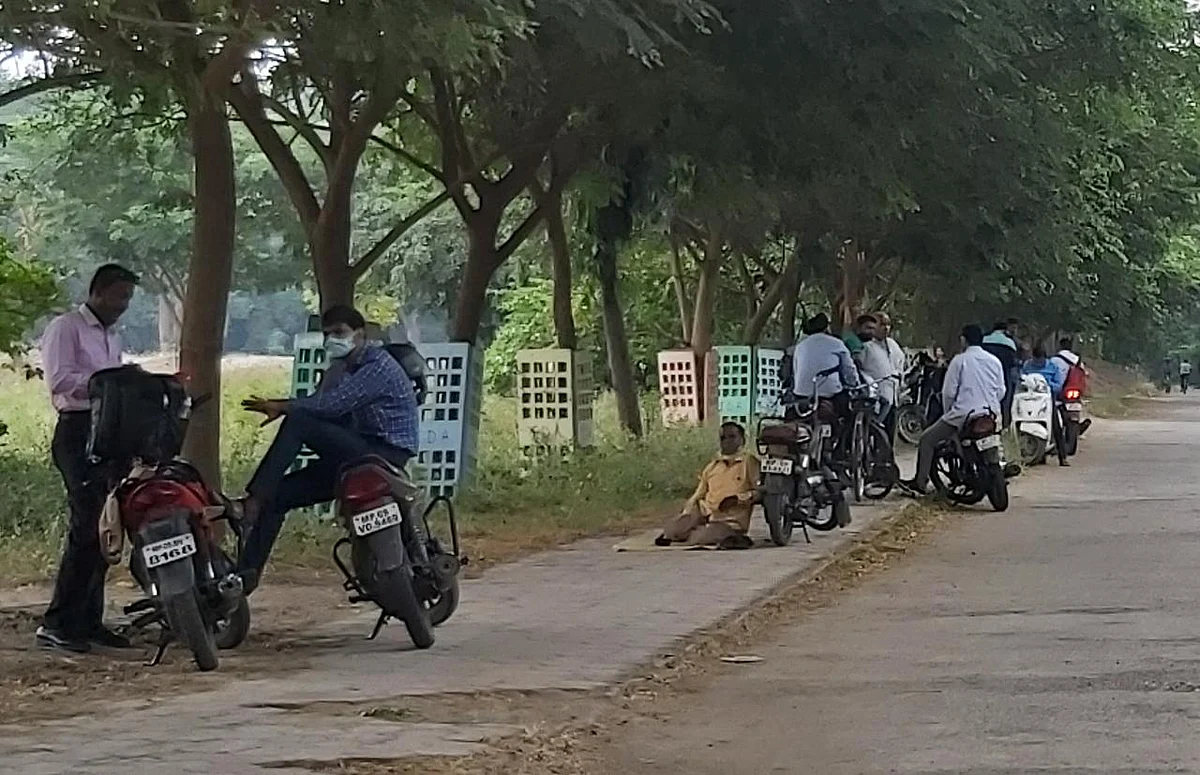 Indore: Laal Bagh; Lovers’ paradise, antisocial elements have a field day