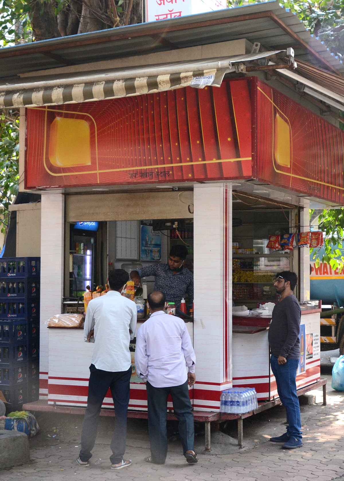 SoBo Scan: What's eating Mumbai's iconic eateries like Kala Ghoda Cafe, Theobroma, Mondegar and others?