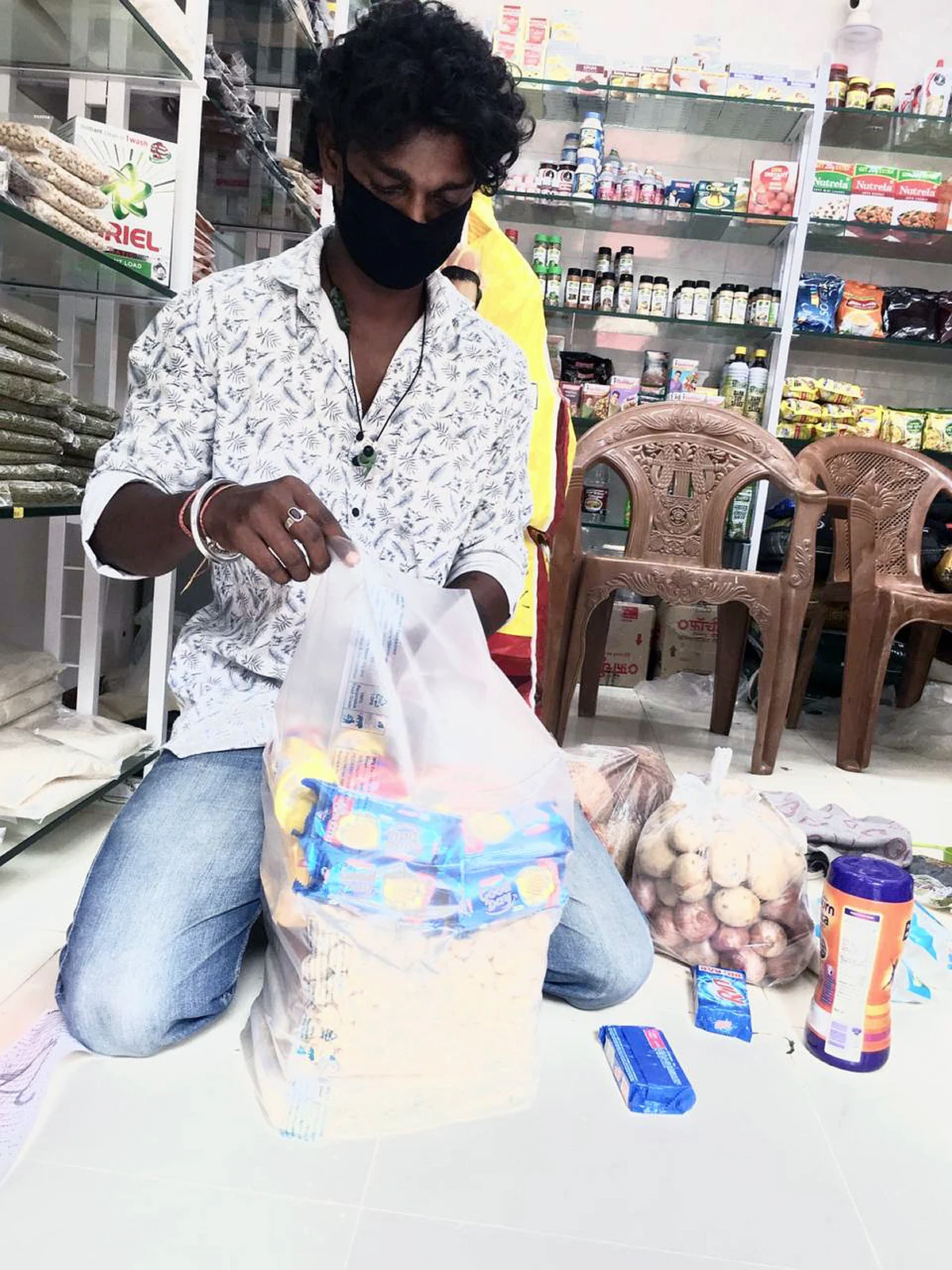 FPJ Exclusive| Mira Road gym trainer works as delivery boy at grocery store to survive amid pandemic