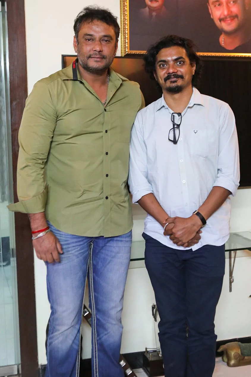 Challenging Star Darshan invites Mansore and team of 'Act 1978' to his abode; see pics