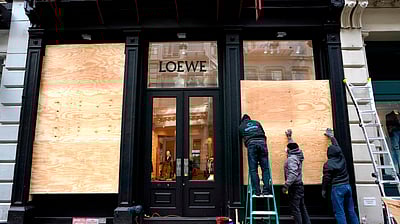 Us Presidential Election 2020 Shops Across Us Board Up Doors Windows As Precaution Against Possible Rioting