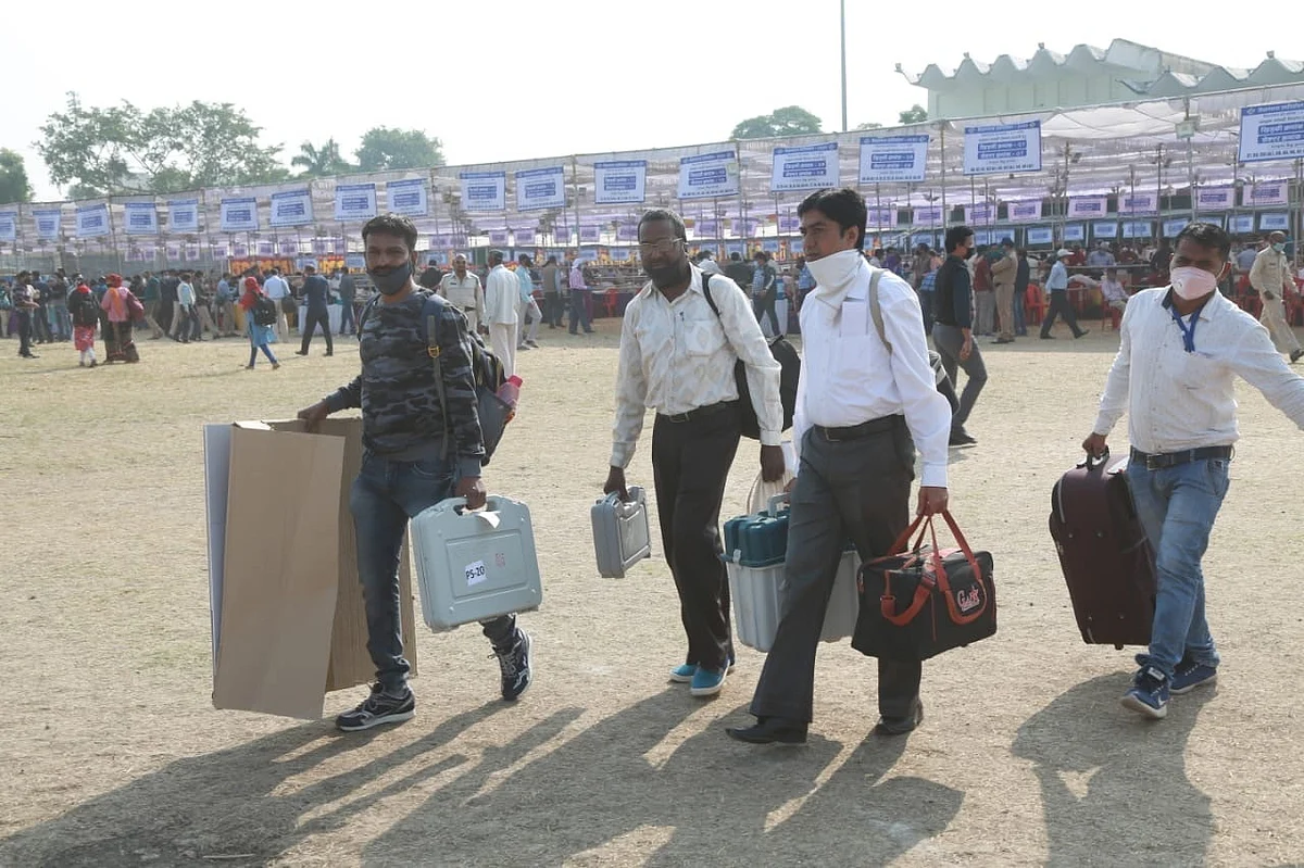 Indore: Distribution of voting materials begin for Sanwer assembly by-election