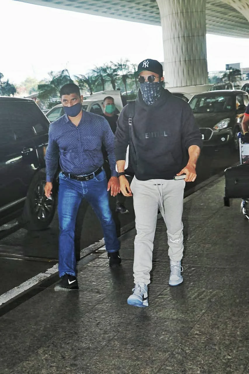 Ranbir Kapoor at the Mumbai airport on Wednesday