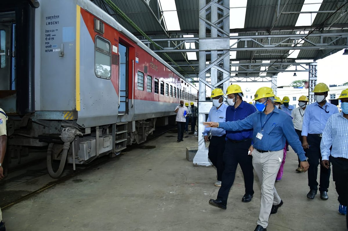 South Western Railway General Manager conducts an annual inspection of Central workshop, Ashokapuram 
