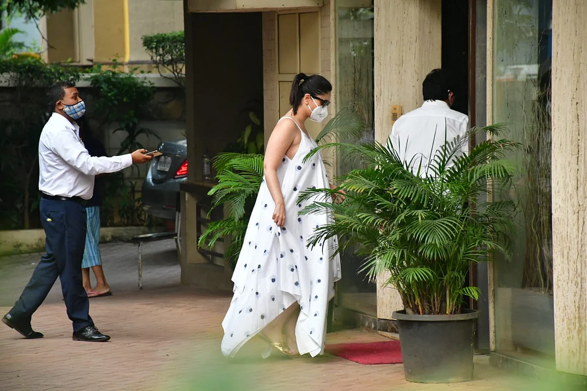 Cost of mom-to-be Kareena Kapoor Khan's white maxi dress can get you 27 Mc Donald's meals