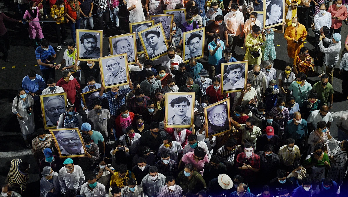 In Pics: Bengal bids tearful farewell to Soumitra Chatterjee