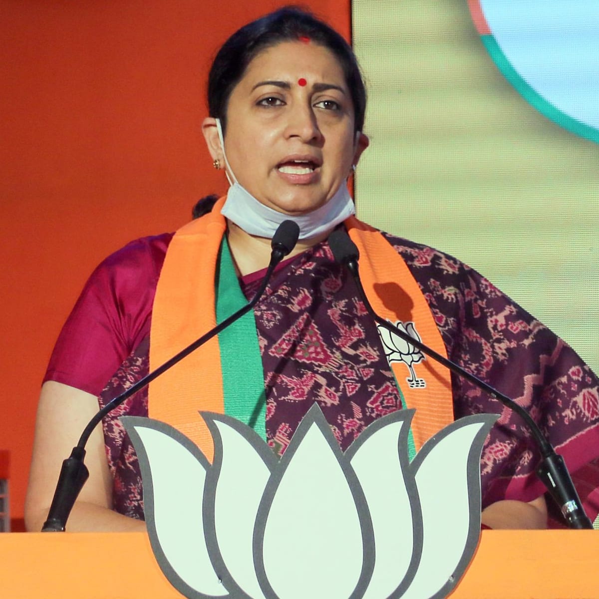  My Pride Union Minister Smriti Irani Posts Selfie With Daughters On