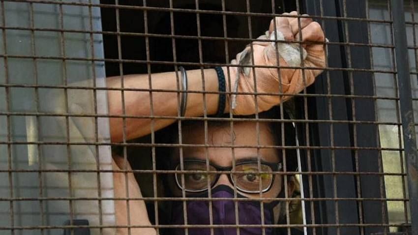 Mumbai: Arrest Arnab Goswami for 'treason', demands Maharashtra Congress - Vimarsana News