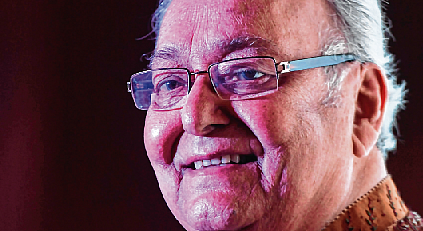 Tearful adieu to Phalke awardee
