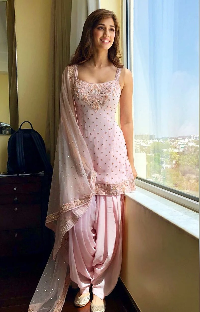 Inspired by Bollywood bombshells, here's your style guide to look like a patakha this Diwali