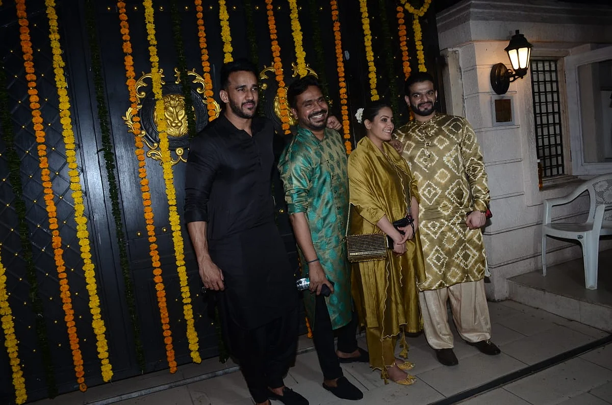 Corona who? Mouni Roy, Manish Malhotra, and others attend Ekta Kapoor's Diwali bash; see pics