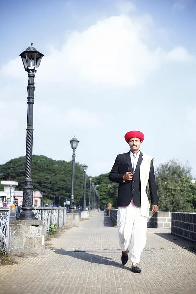 Tribute to icons: Couple's themed pre-wedding photoshoot dedicated to Savitribai and Jyotiba Phule is winning the internet