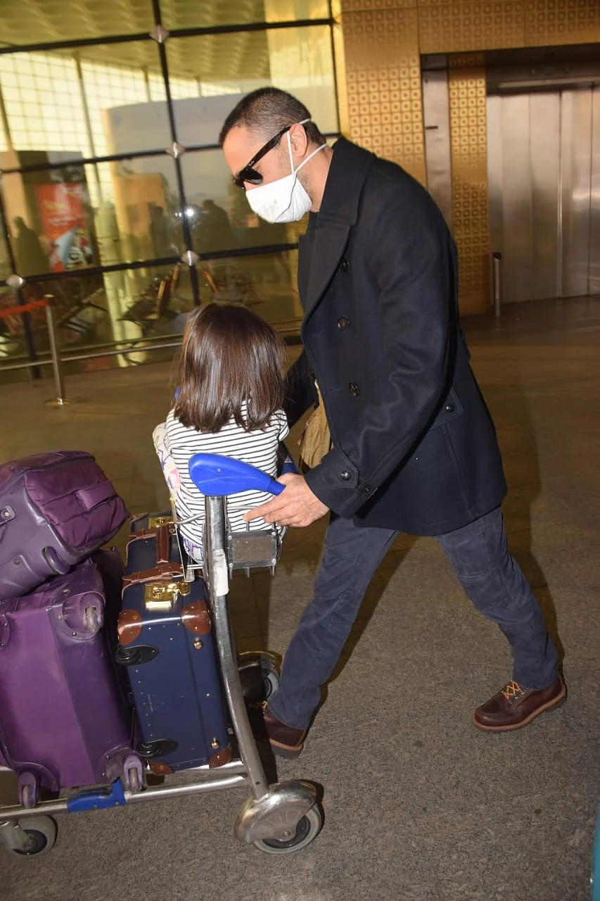 Airport Diaries: Aamir Khan-Kiran Rao, Tiger Shroff-Disha Patani spotted leaving town ahead of New Year 2021