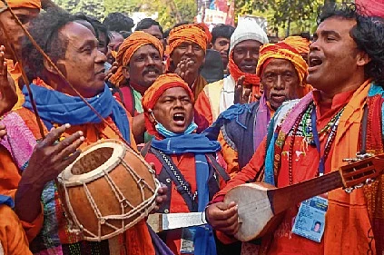 Traditional ‘Baul’ singers at the Mamata’s Bolpur rally