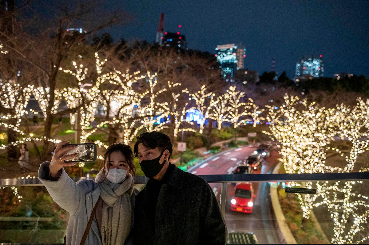 In Pics: Coronavirus dampens Christmas Eve celebrations across the world