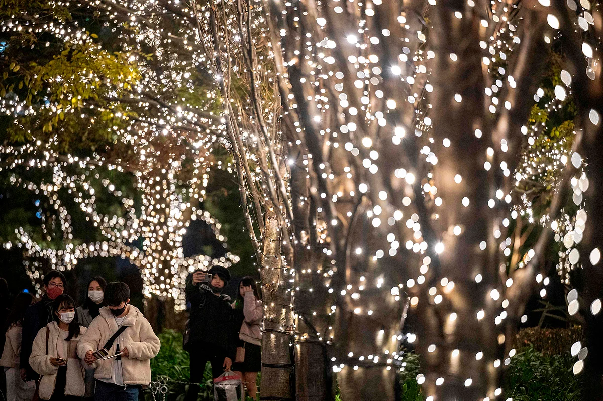 In Pics: Coronavirus dampens Christmas Eve celebrations across the world