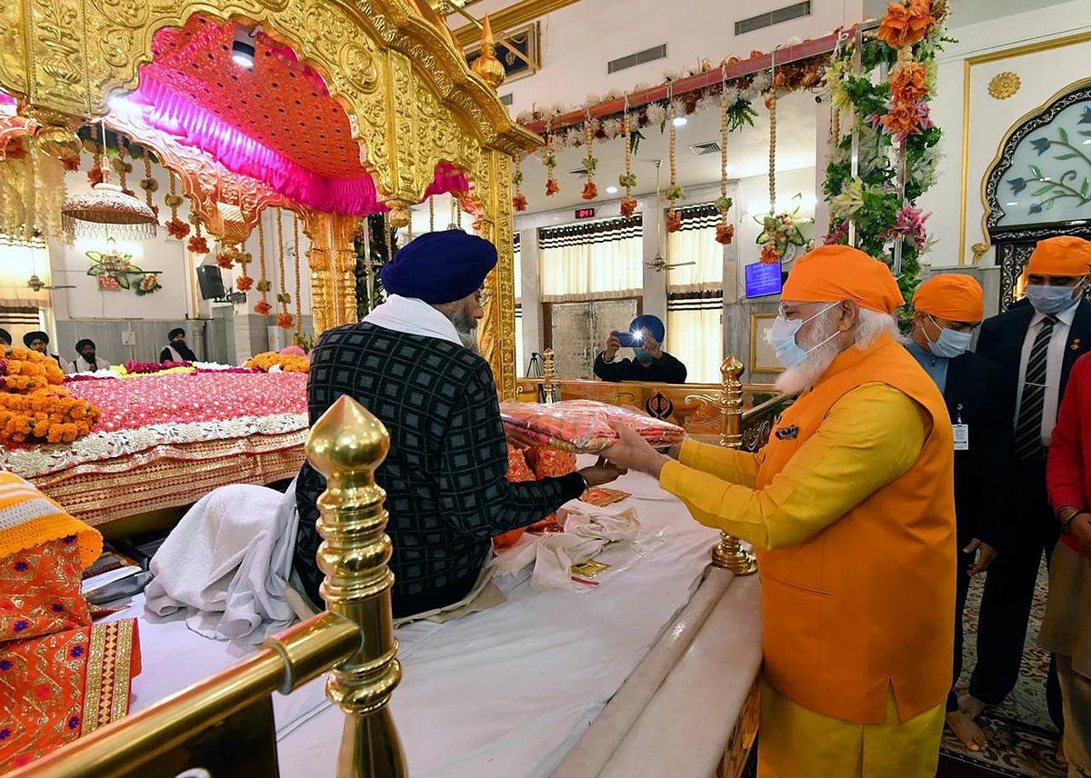 Prime Minister Narendra Modi visits Gurudwara Rakab Ganj Sahib in New Delhi on Sunday.