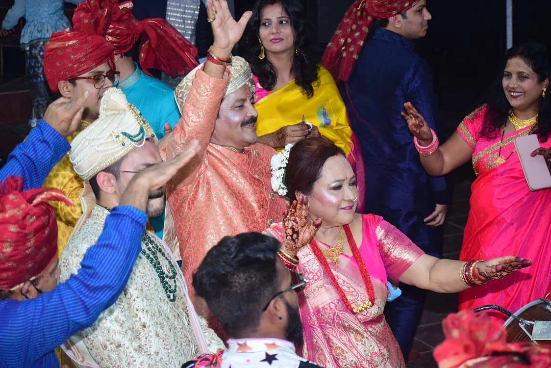 Aaditya Narayan marries Shweta Agarwal: Udit Narayan dances to his heart's content in son's baraat; see pics