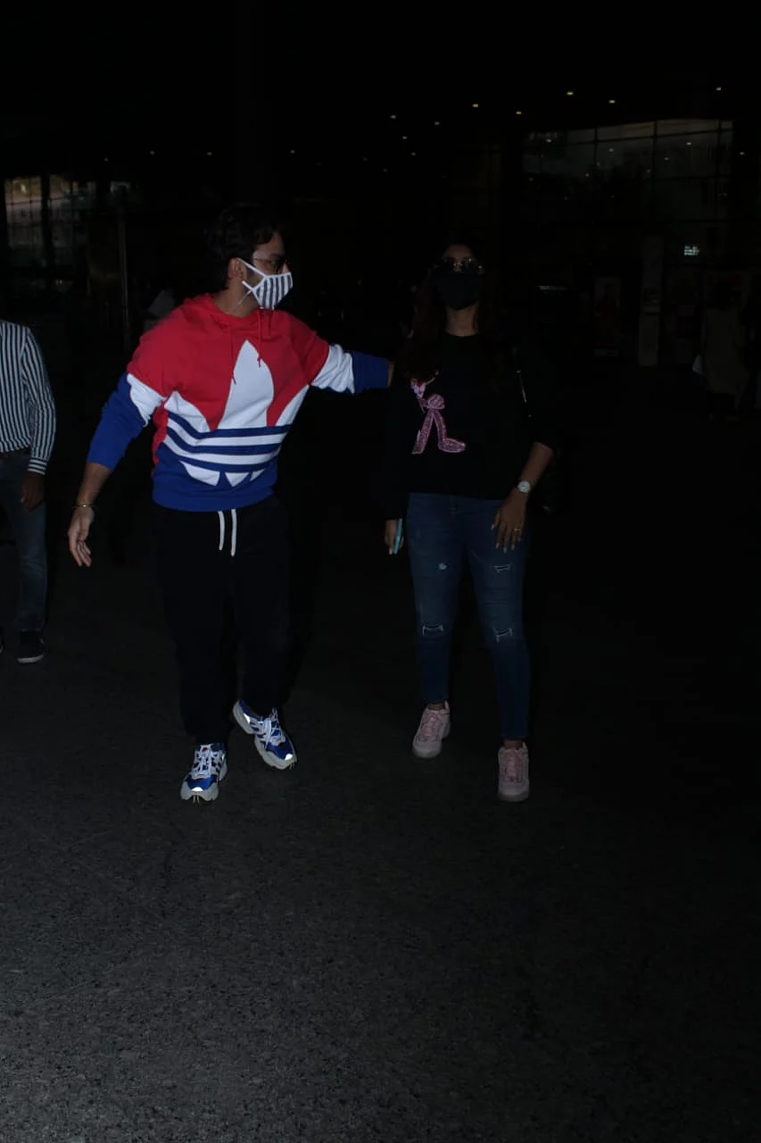 Himansh Kohli with a friend