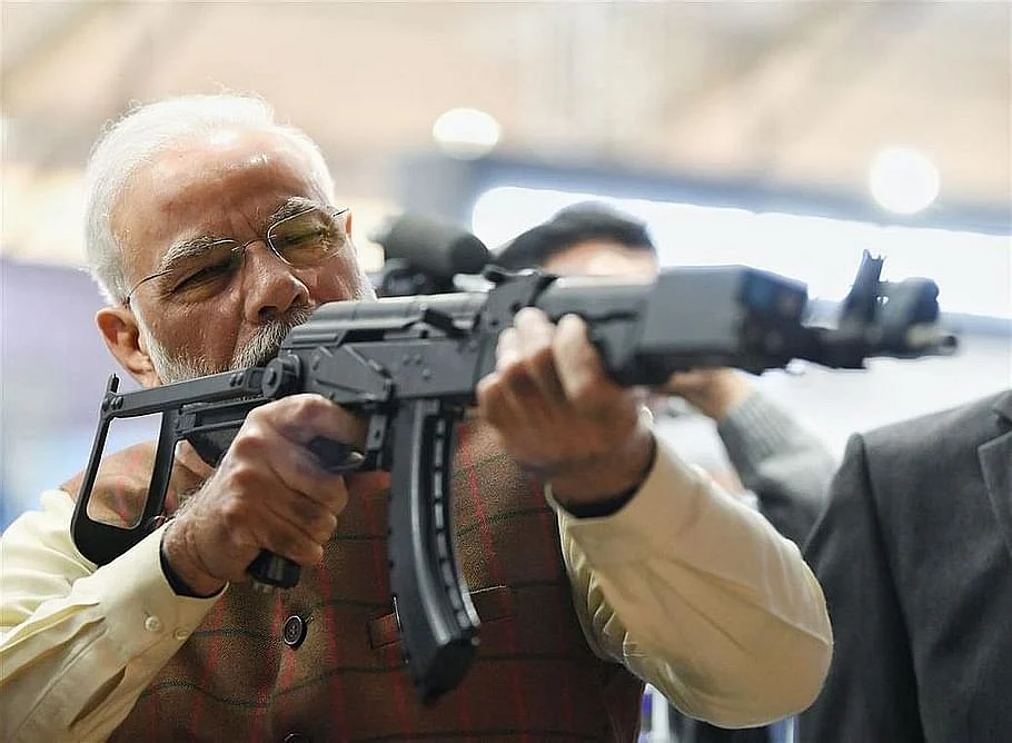 From sporting an Ertugrul beard to cocking an assault rifle, 5 PM Modi pictures which left netizens in awe in 2020