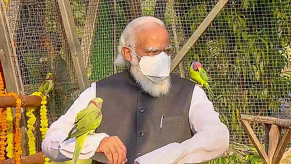 From sporting an Ertugrul beard to cocking an assault rifle, 5 PM Modi pictures which left netizens in awe in 2020