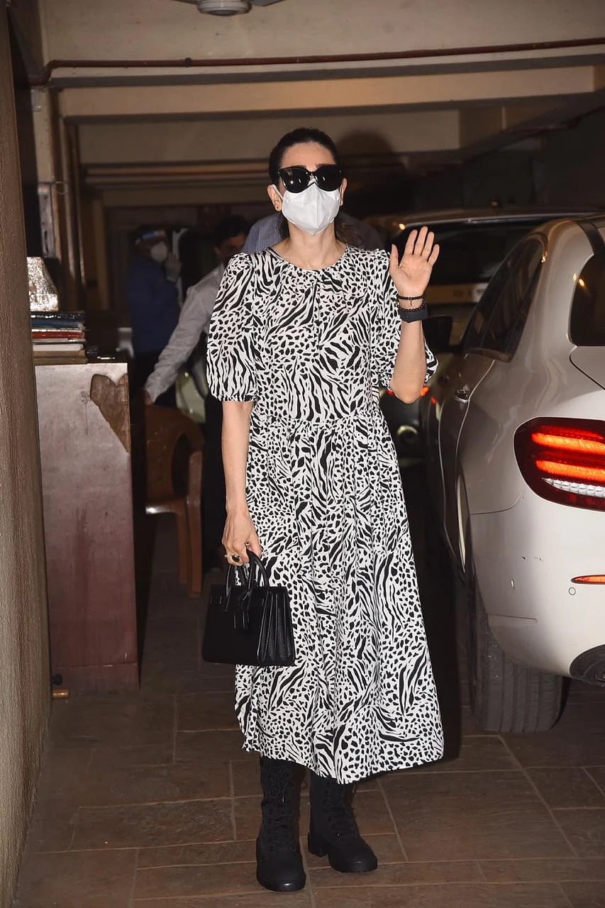 In Pics: Karisma, Babita, Randhir Kapoor and others arrive at Taimur Ali Khan's birthday bash