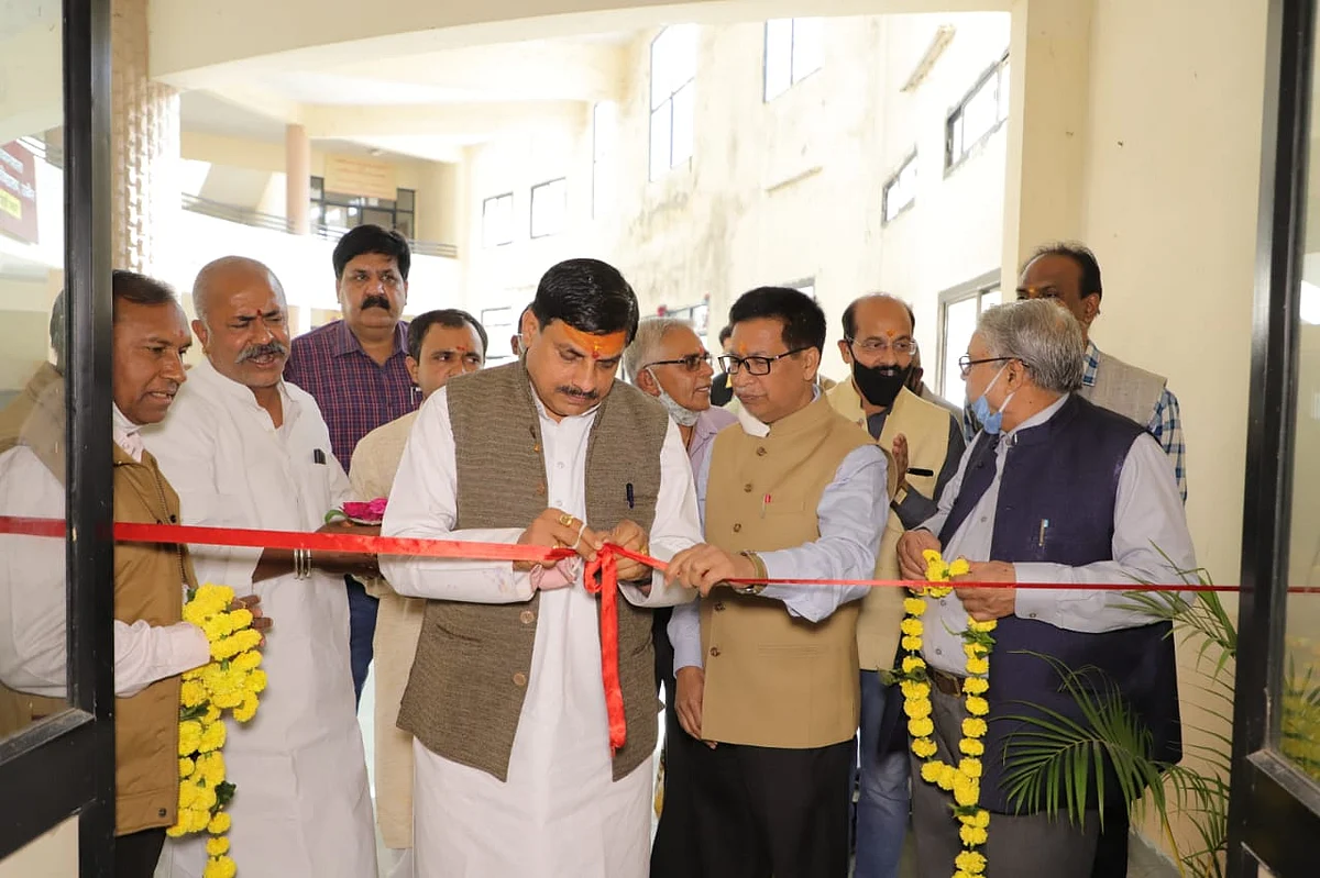 Higher education minister Mohan Yadav inaugurates SS in Law