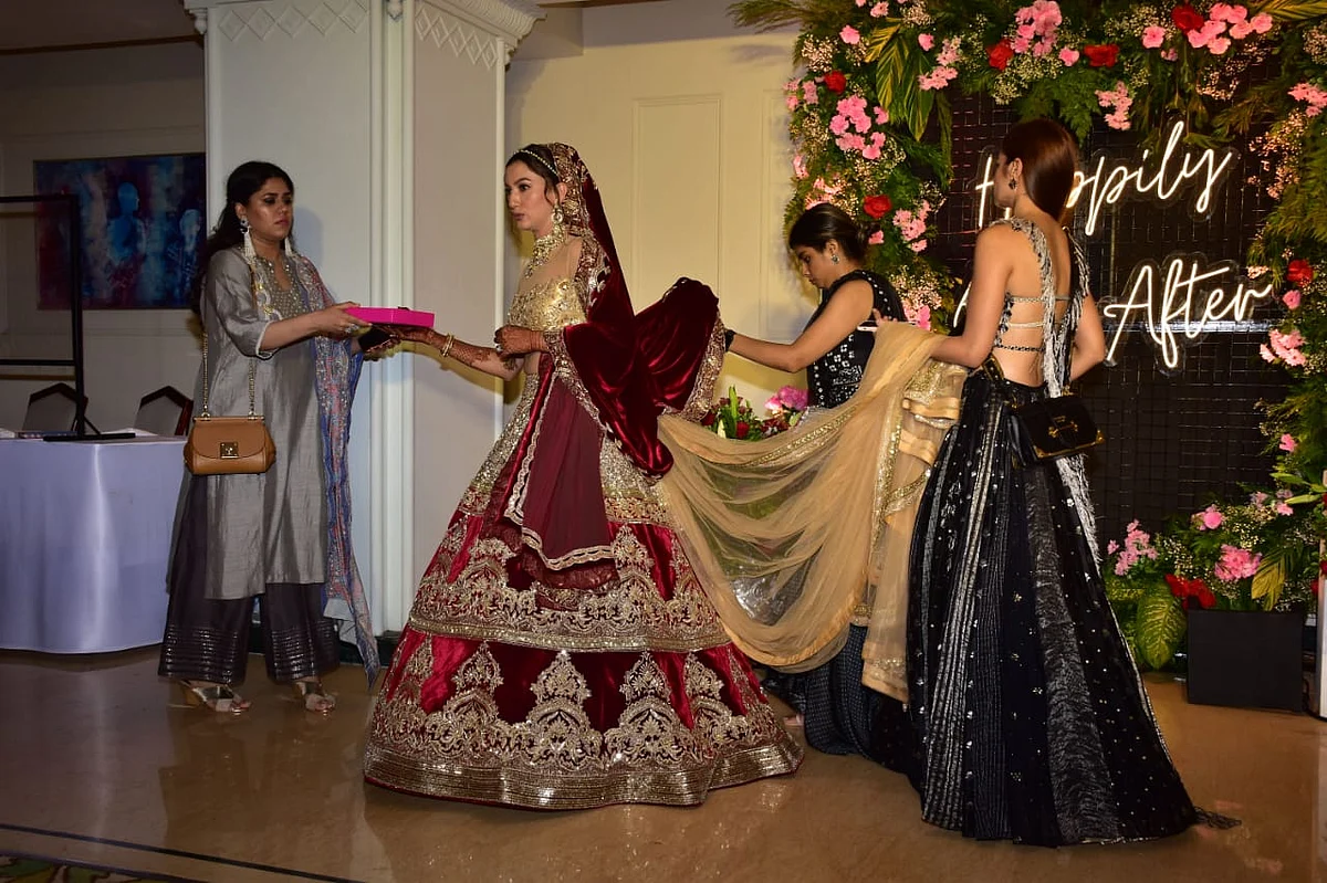 #GaZa: Sanjay Leela Bhansali, Hussain Kuwajerwala and others attend Gauahar Khan, Zaid Darbar's reception; see pics