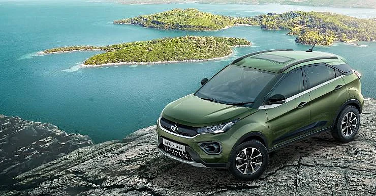 Tata Motors kicks off year-end sales, offers discounts of up to Rs 65,000 on sedans, flagship SUV — check details