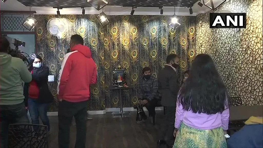 'Baba Ka Dhaba' owner Kanta Prasad starts a new restaurant in Delhi's Malviya Nagar; see pics