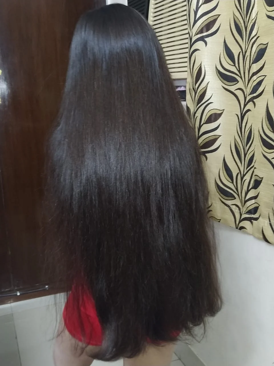 Six-year-old cuts her 'Rapunzel' hair to make a wig as a Christmas gift for cancer patients